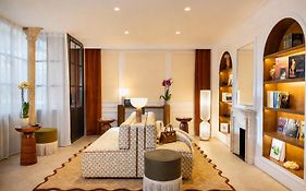 Almarine Eiffel Hotel&Spa by Malone